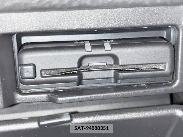 Nissan SERENA 2021-01 332427-9