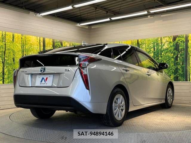 Toyota PRIUS 2016-12 282082-17