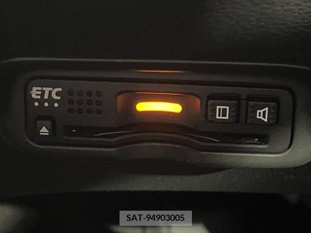 Honda VEZEL 2019-03 218435-7