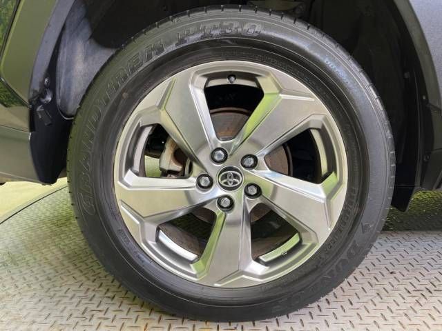 Toyota RAV4 2020-02 20526-13