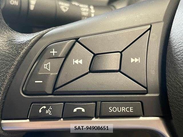 Nissan NOTE 2016-11 305332-4