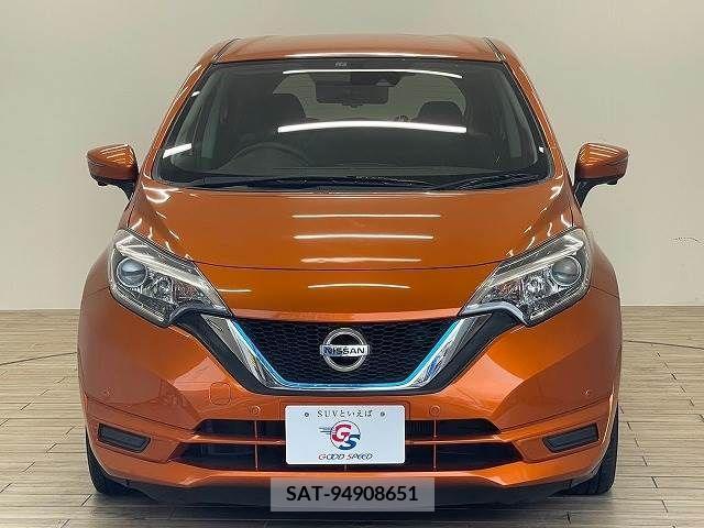 Nissan NOTE 2016-11 305332-11