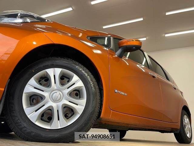 Nissan NOTE 2016-11 305332-18