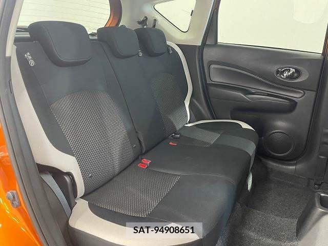 Nissan NOTE 2016-11 305332-9