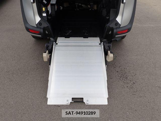 Toyota SIENTA 2017-02 214493-17