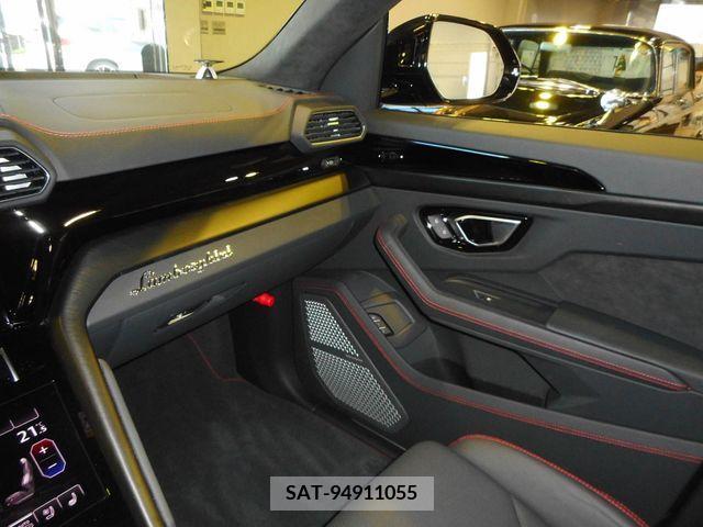 Lamborghini URUS 2023-02 333701-15