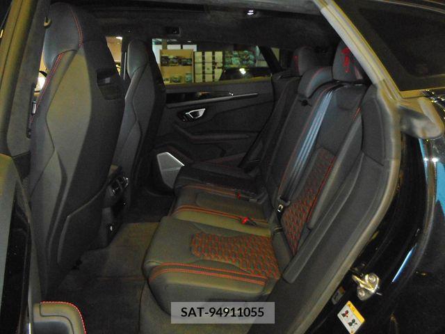Lamborghini URUS 2023-02 333701-23