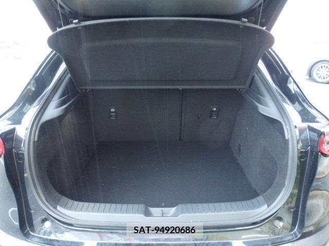 Mazda CX-30 2023-05 302099-23