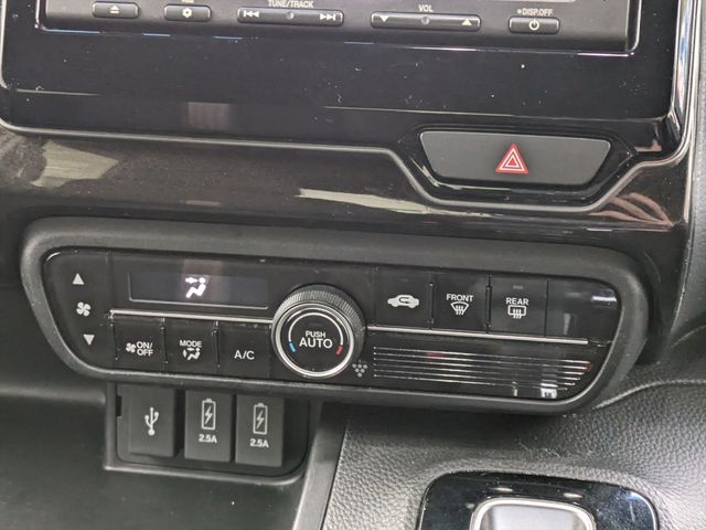 Honda N BOX CUSTOM 2018-02 196660-9