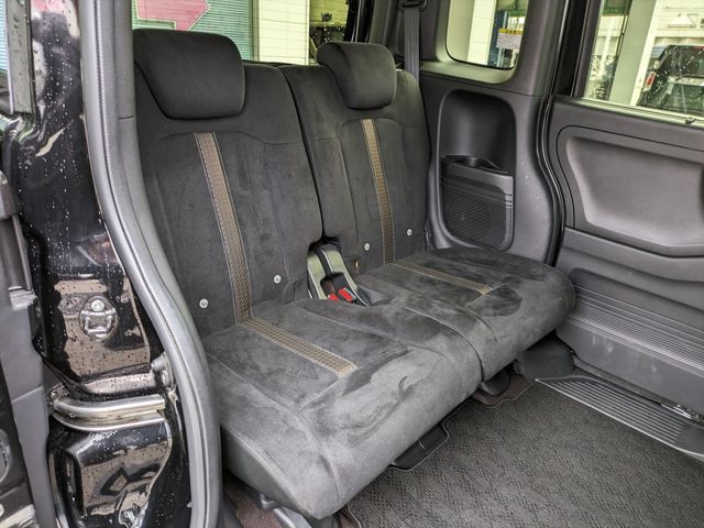Honda N BOX CUSTOM 2018-02 196660-4