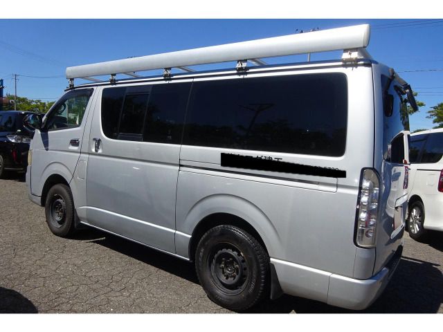 Toyota HIACE VAN 2005-07 17049-1