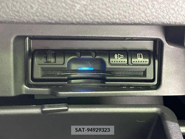 Nissan SERENA 2019-01 379461-7