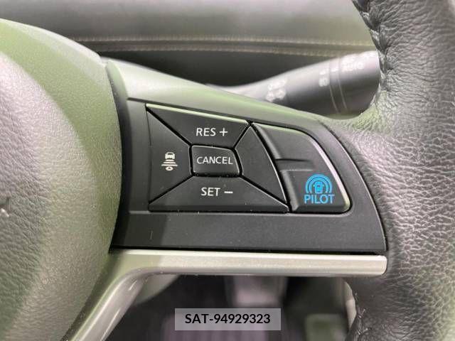 Nissan SERENA 2019-01 379461-3