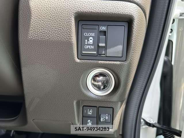 Honda N BOX 2023-10 307443-15