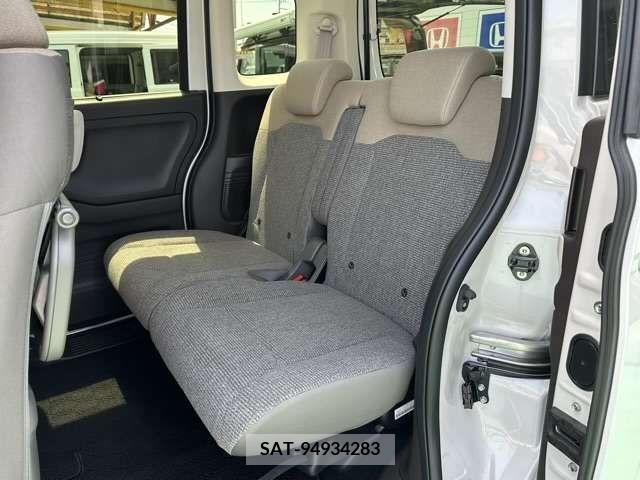 Honda N BOX 2023-10 307443-3