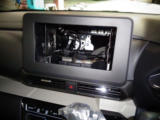Mitsubishi DELICA MINI 2023-07 4897-9