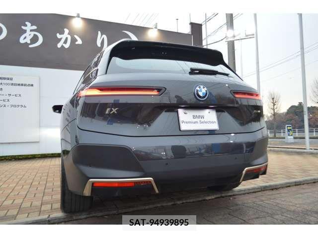 Bmw IX 2022-03 263663-12
