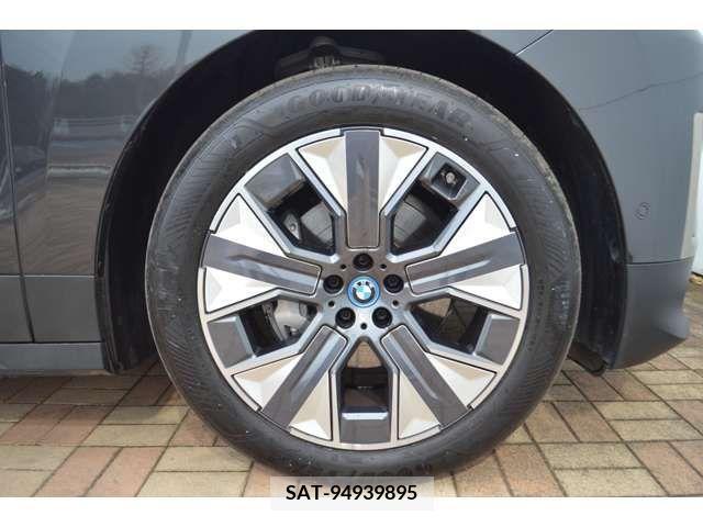 Bmw IX 2022-03 263663-13