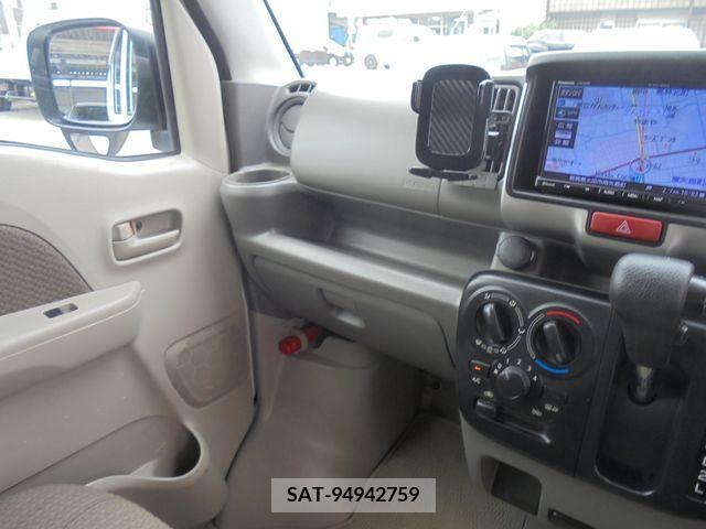 Suzuki EVERY 2018-06 327940-11