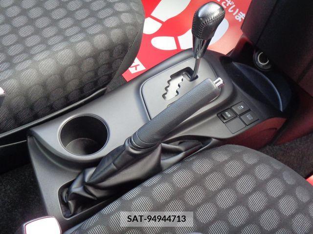 Toyota IQ 2010-08 217309-17