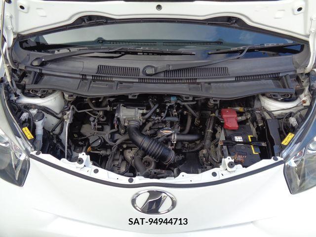 Toyota IQ 2010-08 217309-26