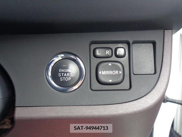 Toyota IQ 2010-08 217309-19