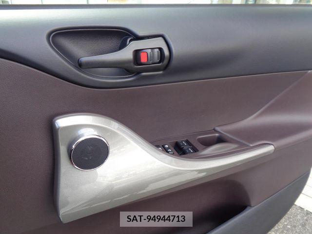 Toyota IQ 2010-08 217309-20