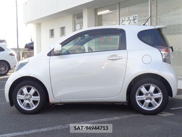 Toyota IQ 2010-08 217309-23