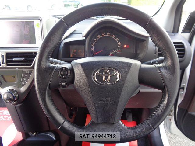 Toyota IQ 2010-08 217309-12