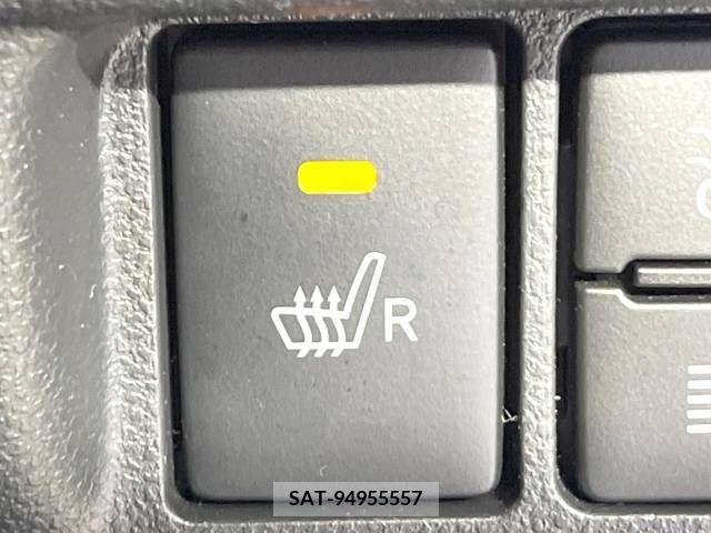 Daihatsu MOVE CUSTOM 2022-06 374402-6