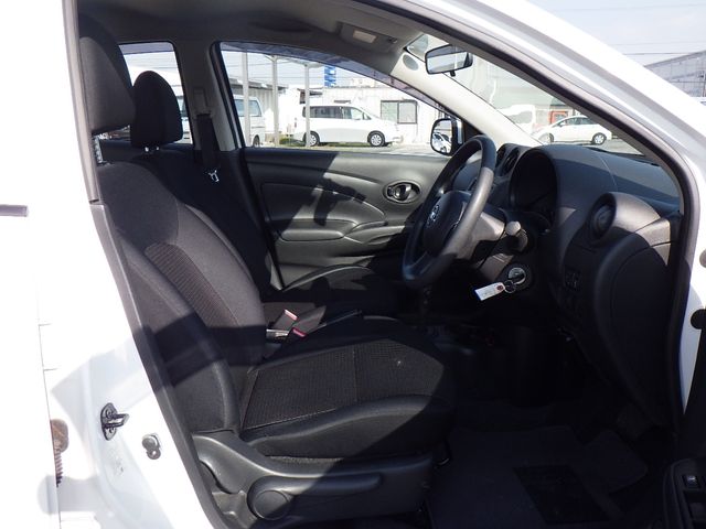 Nissan LATIO 2014-11 195360-7
