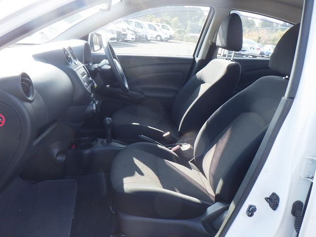 Nissan LATIO 2014-11 195360-9