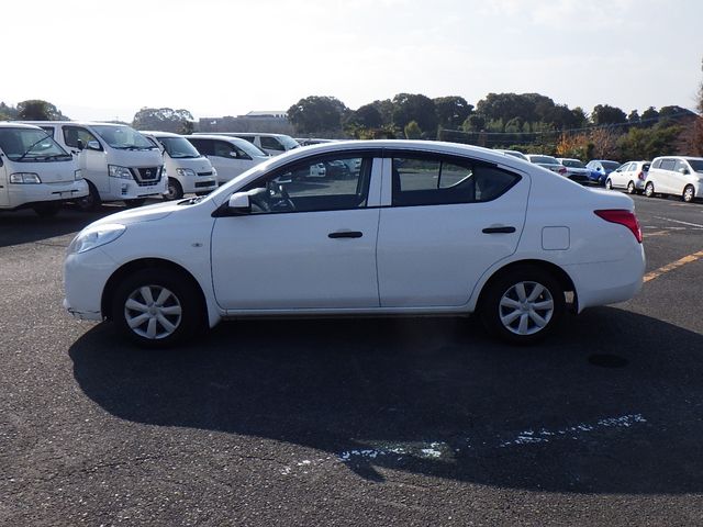 Nissan LATIO 2014-11 195360-6