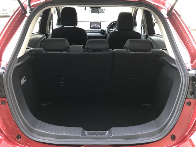 Mazda MAZDA2 2020-08 12935-15