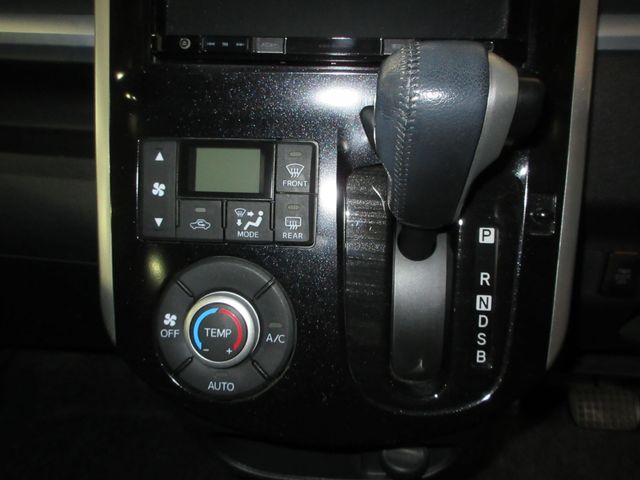 Daihatsu TANTO CUSTOM 2015-03 20345-7