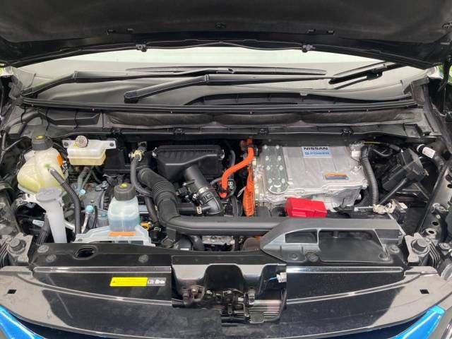 Nissan SERENA 2019-02 188685-18