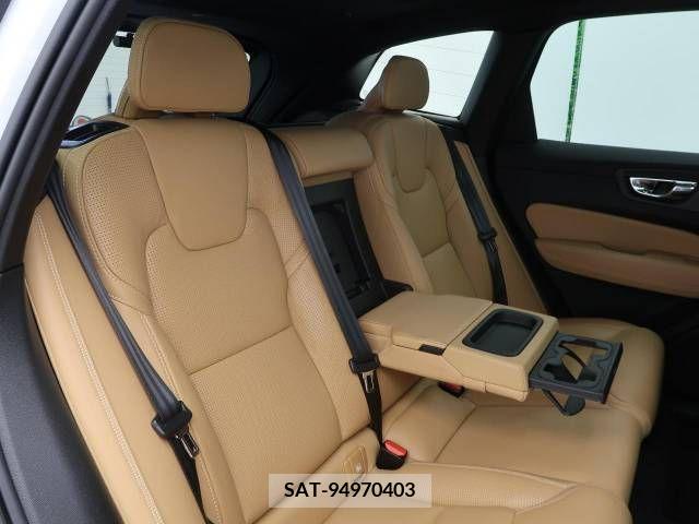Volvo XC60 2019-03 320601-14