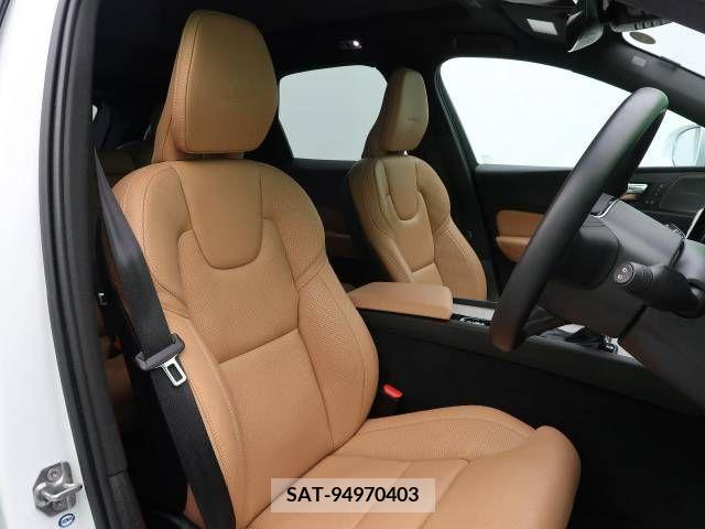 Volvo XC60 2019-03 320601-13