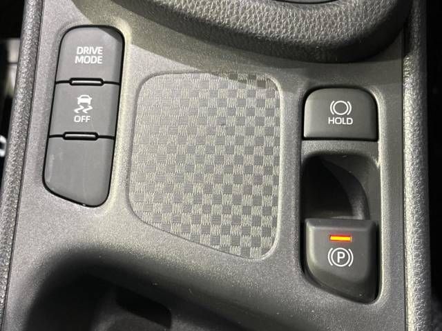 Toyota YARIS CROSS 2023-03 183391-5