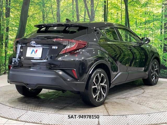 Toyota C-HR 2018-05 346463-17