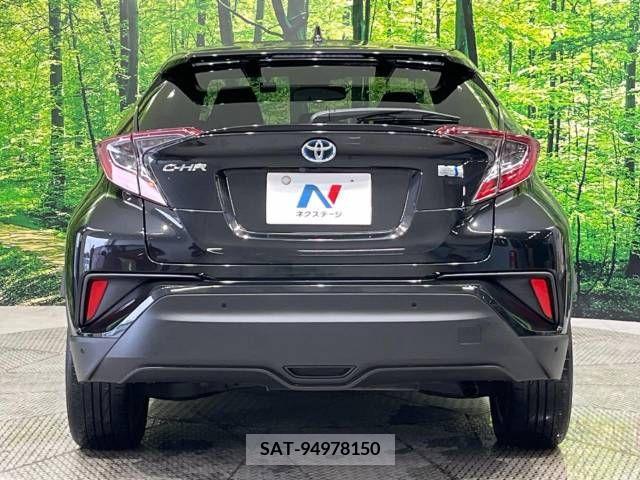 Toyota C-HR 2018-05 346463-15