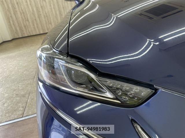 Lexus IS 2016-12 239966-9