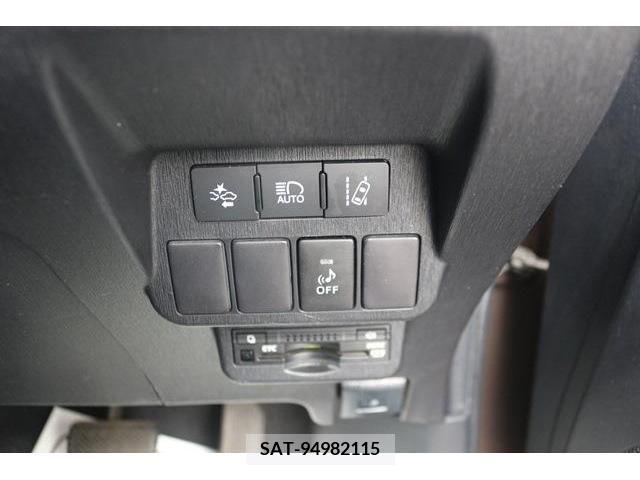 Toyota PRIUS ALPHA 2015-10 282431-4