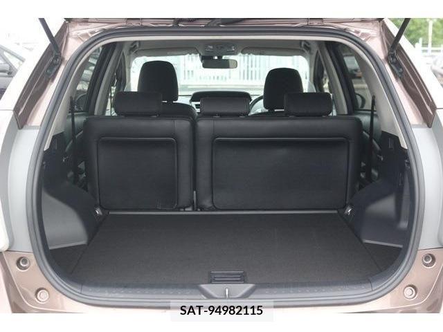 Toyota PRIUS ALPHA 2015-10 282431-17
