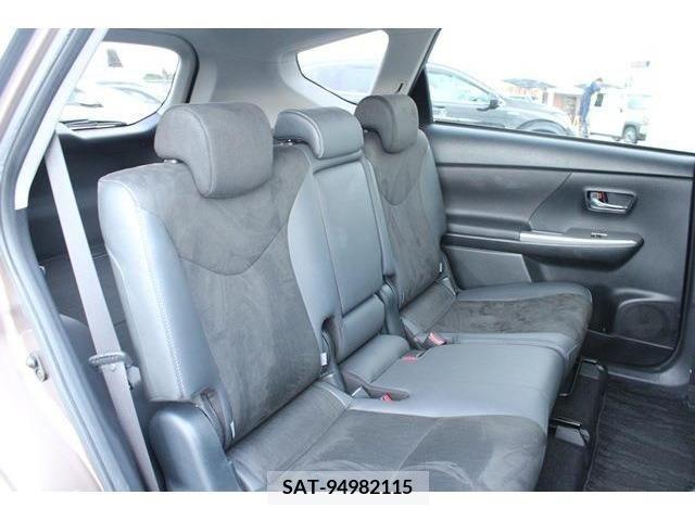 Toyota PRIUS ALPHA 2015-10 282431-13