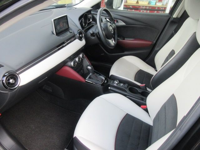 Mazda CX-3 2015-06 8246-4