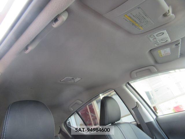 Toyota AQUA 2018-05 261088-26