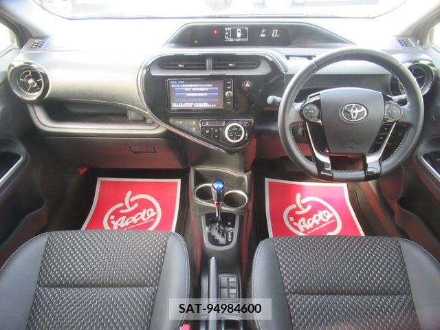 Toyota AQUA 2018-05 261088-1
