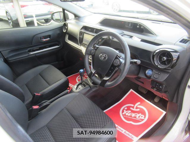 Toyota AQUA 2018-05 261088-16