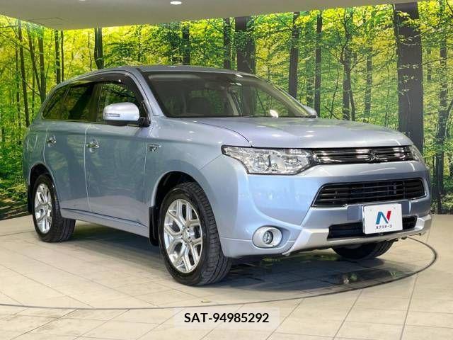 Mitsubishi OUTLANDER PHEV 2013-12 365915-16